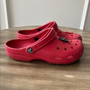 Red Crocs Clogs
M 6
W 8